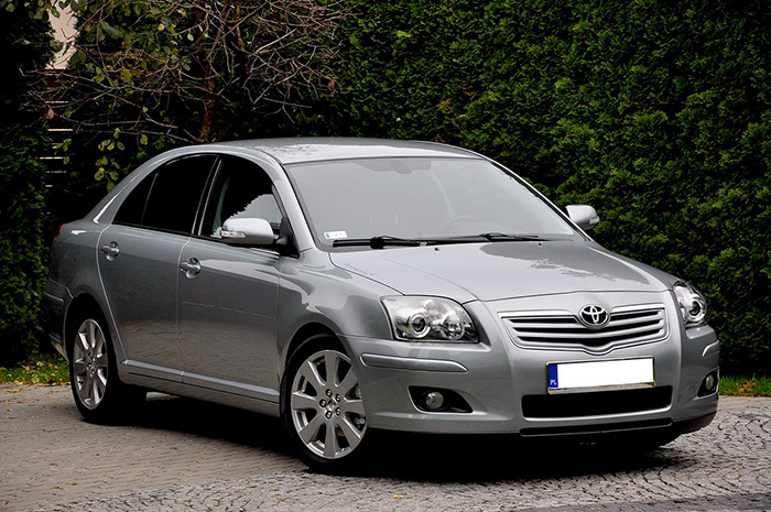 Avensis II 2003-2009