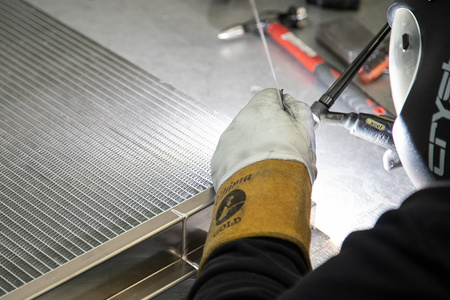 Chladič mezichladiče pro motor BMW B48 & B58