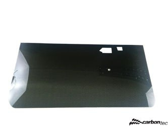 Karbonové dveřní panely na VW Golf Mk3