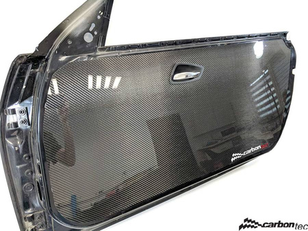 Karbonové dveřní panely pro BMW E92 Coupe
