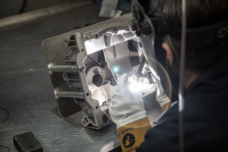 Bafflovaná vana oleje pro příčné motory Audi, VW a SEAT 1.8T