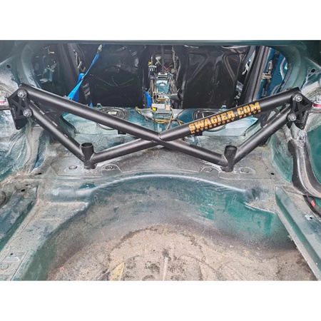 Rozpěrná tyč BMW E46 - Zadní 6bodový X-BRACE