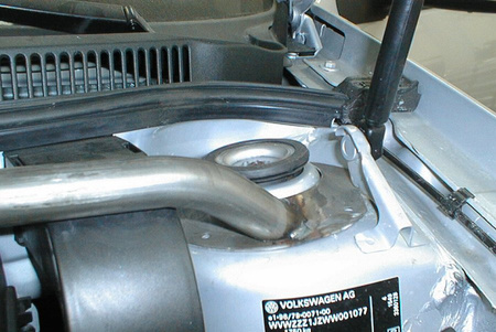 Rozpěrná tyč Volkswagen Golf IV - MA/1782 - OMP