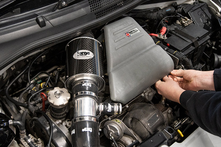 Kryt motoru z uhlíkových vláken pro Fiat Abarth 500/595/695