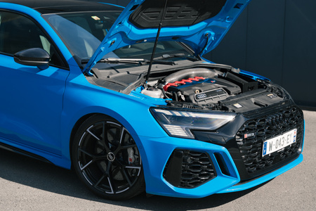 Karbonový sací kit pro Audi RS3 8Y/8V, RSQ3 (F3), TTRS (8S) a Cupra Formentor