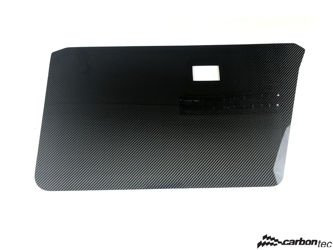 Karbonové dveřní panely pro BMW E30 sedan